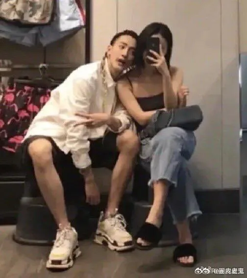 ban-trai-duong-tu-bi-dao-lai-qua-khu-voi-ngoai-hinh-khac-la-dung-chuan-bad-boy-khien-netizen-ngo-ngang