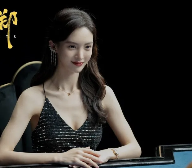 khan-gia-buc-xuc-voi-vai-dien-cua-nu-dien-vien-lam-anh-huong-den-bo-phim-hon-3000-ty-dong