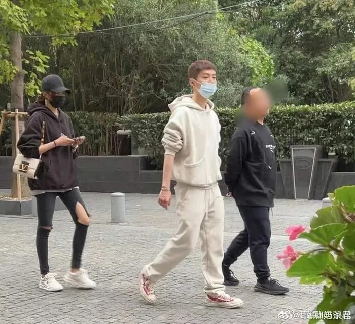 loc-ham-va-quan-hieu-dong-bi-bat-gap-hen-ho-tinh-cam-6-nam-van-man-nong-nhu-truoc