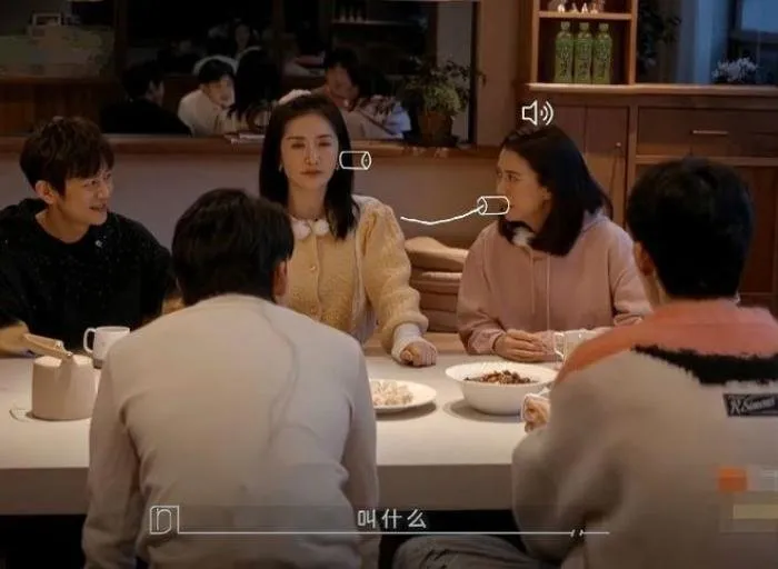 trieu-le-dinh-bi-dan-chi-che-ngay-tren-song-truyen-hinh-ban-than-ta-na-co-dong-thai-dan-mat