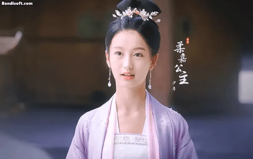 my-nhan-hoa-ngu-duoc-chu-y-nhat-hien-tai-tao-hinh-co-trang-dep-me-man--nhan-sac-lan-luot-ca-nu-chinh