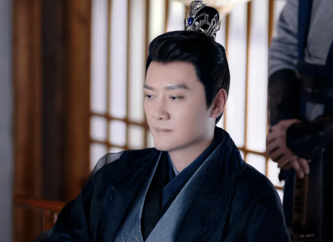 nam-dien-vien-co-man-cua-sung-lam-nghe-nhan-ve-loat-chi-trich-khien-phim-lo-hon-300-ty