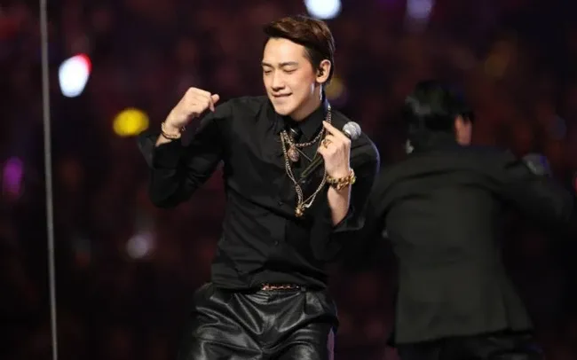 dong-thai-cua-Kim-Tae-Hee-truoc-nhung-lum-xum-gan-day-cua-Bi-Rain