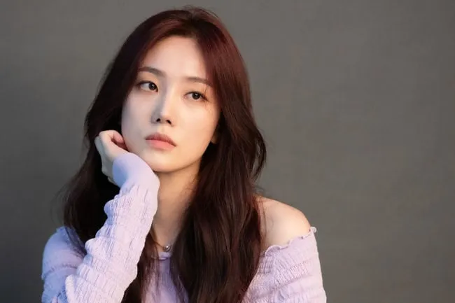 my-nhan-gay-sot-trong-mask-girl-duoc-fan-nhiet-tinh-ship-voi-Nana-vua-dep-lai-con-lay-nuoc-mat-khan-gia