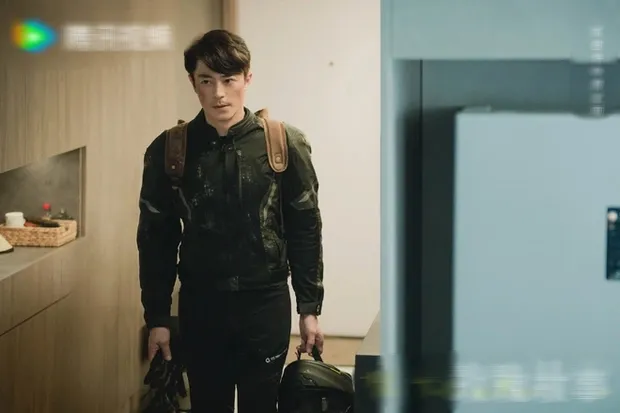 Hoac-Kien-Hoa-tai-xuat-man-anh-o-tuoi-u50-dong-cap-cung-Luu-Diec-Phi