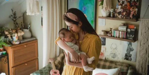 Hoac-Kien-Hoa-tai-xuat-man-anh-o-tuoi-u50-dong-cap-cung-Luu-Diec-Phi