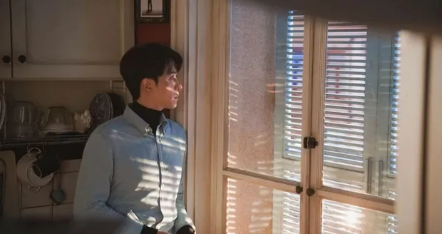 Hoac-Kien-Hoa-tai-xuat-man-anh-o-tuoi-u50-dong-cap-cung-Luu-Diec-Phi