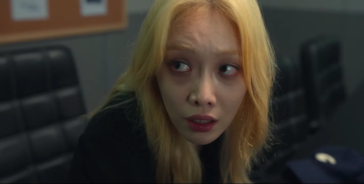 nu-dien-vien-keo-me-cua-the-glory-bi-boc-tran-qua-khu-lien-quan-den-bao-luc-hoc-duong-nam-trong-nhom-dau-gau