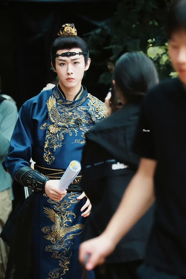 my-nam-van-chi-vu-tai-xuat-voi-tao-hinh-dep-sieu-thuc-trong-phim-moi