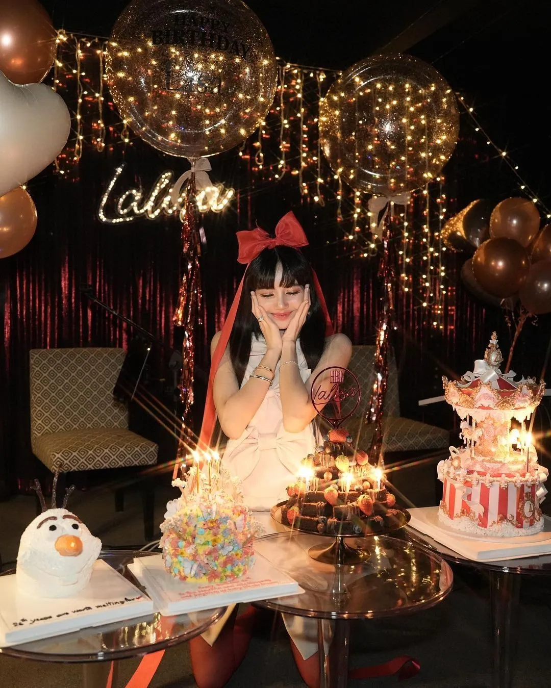 lisa-to-chuc-sinh-nhat-1