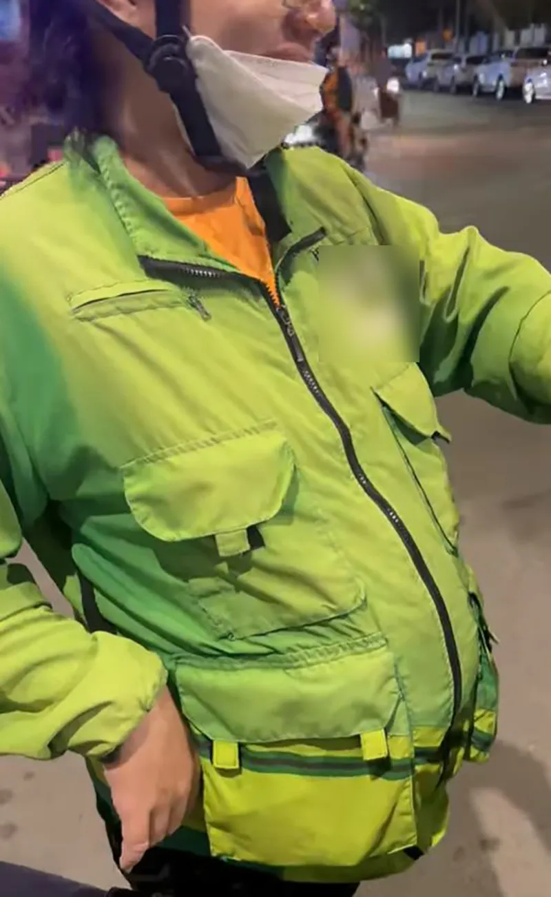 me-bau-8-thang-di-chay-xe-om-2