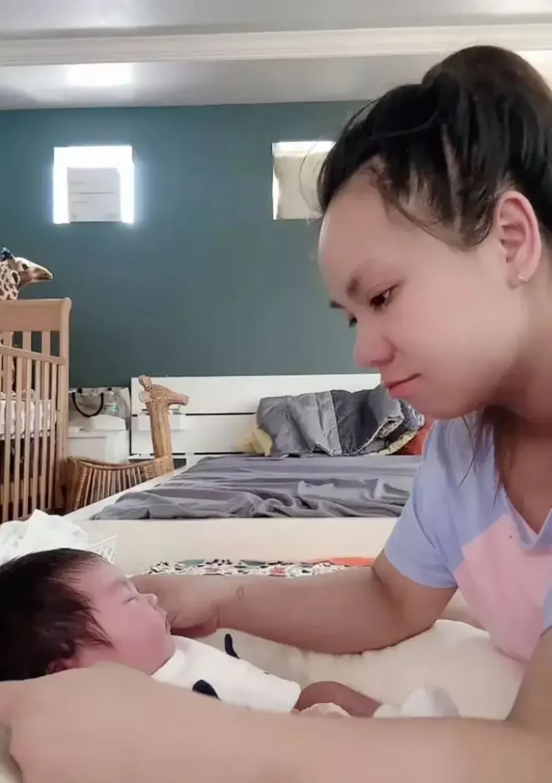 mui-xu-khoc-sau-1-thang-sinh-con-3