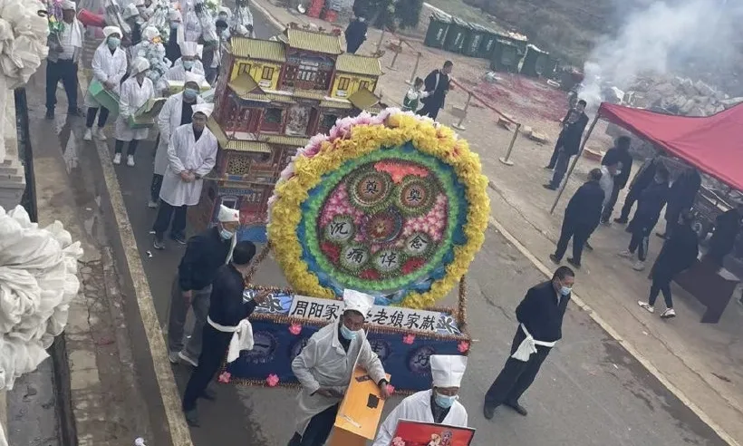 nguoi-con-trai-khong-de-tang-bo-2