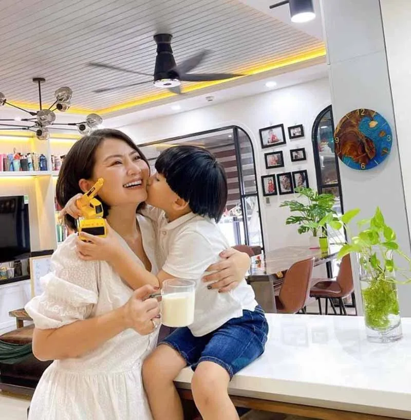 ngoc-lan-giau-the-nao-6