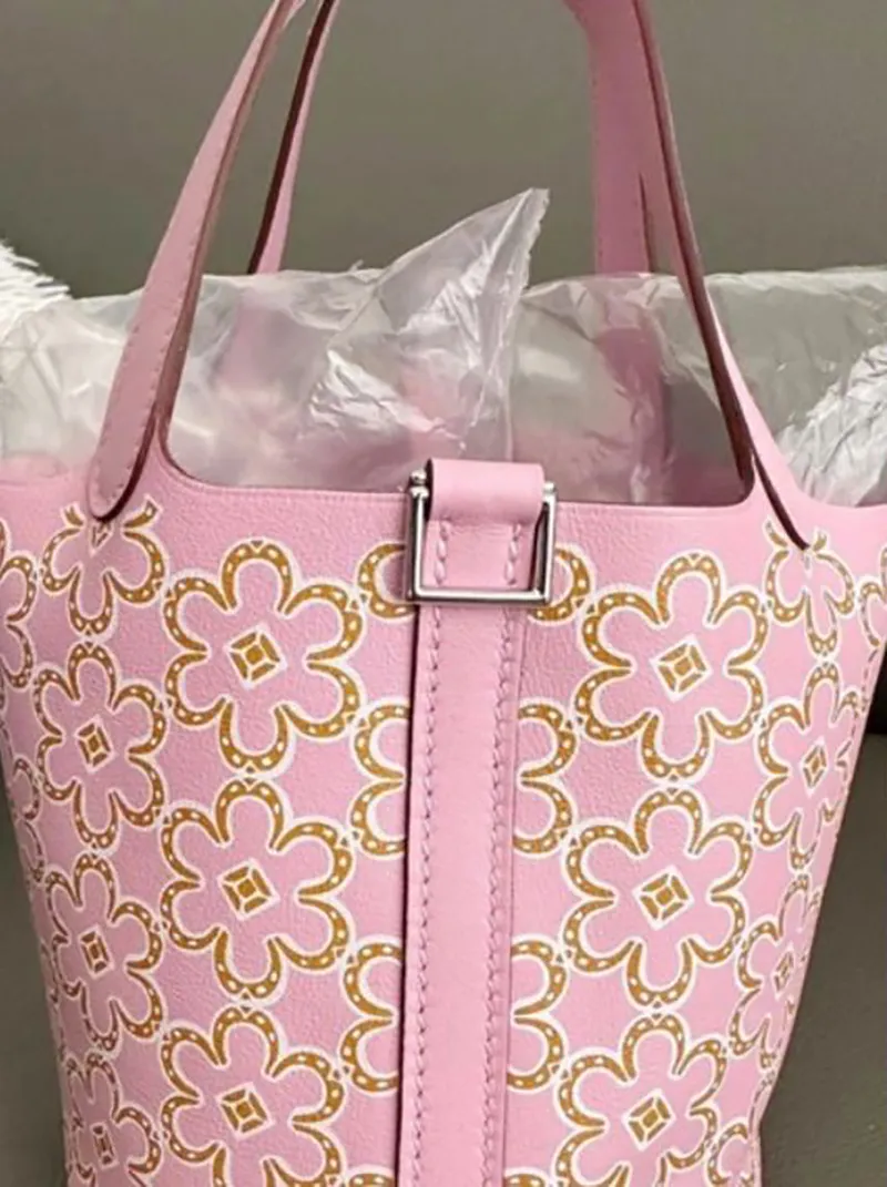 cong-ty-giao-hang-lam-mat-tui-hieu-chi-den-500k-5