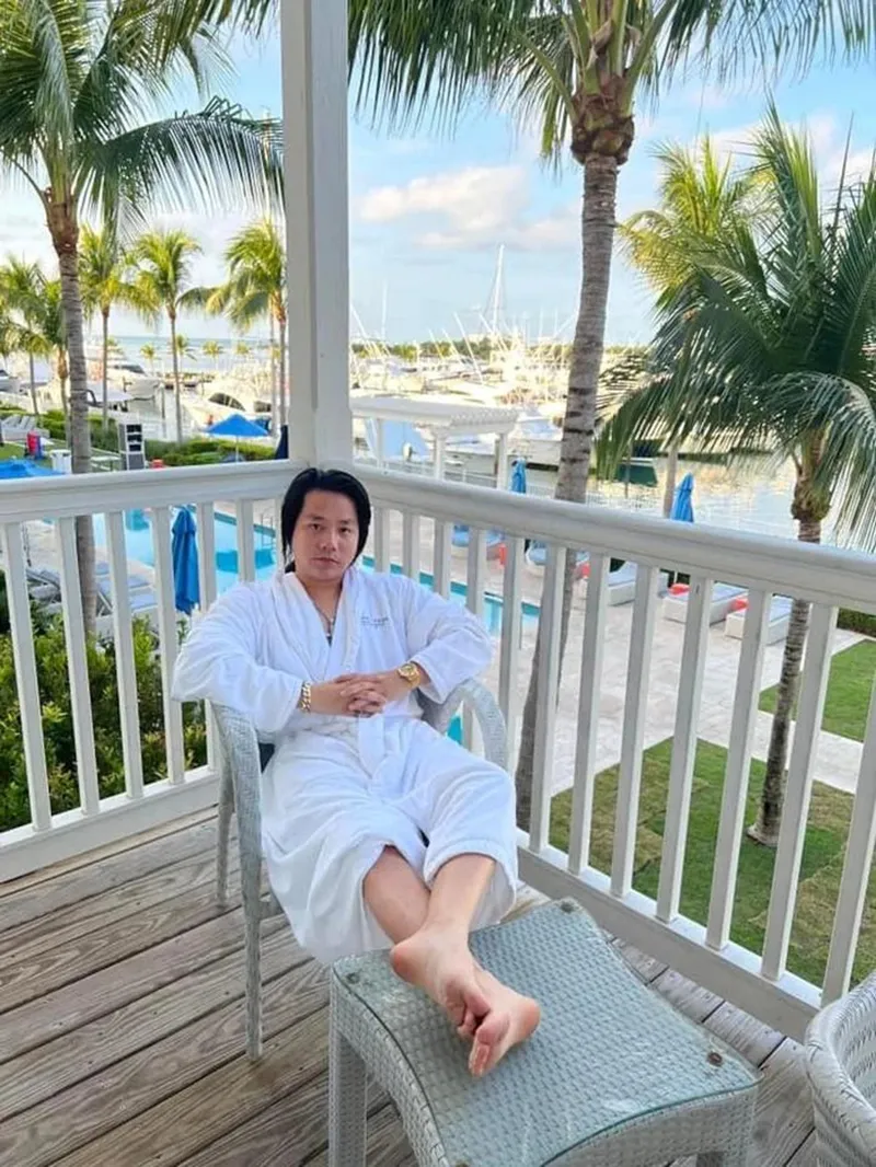 khoa-pug-tu-tin-sau-khi-keo-chan-4