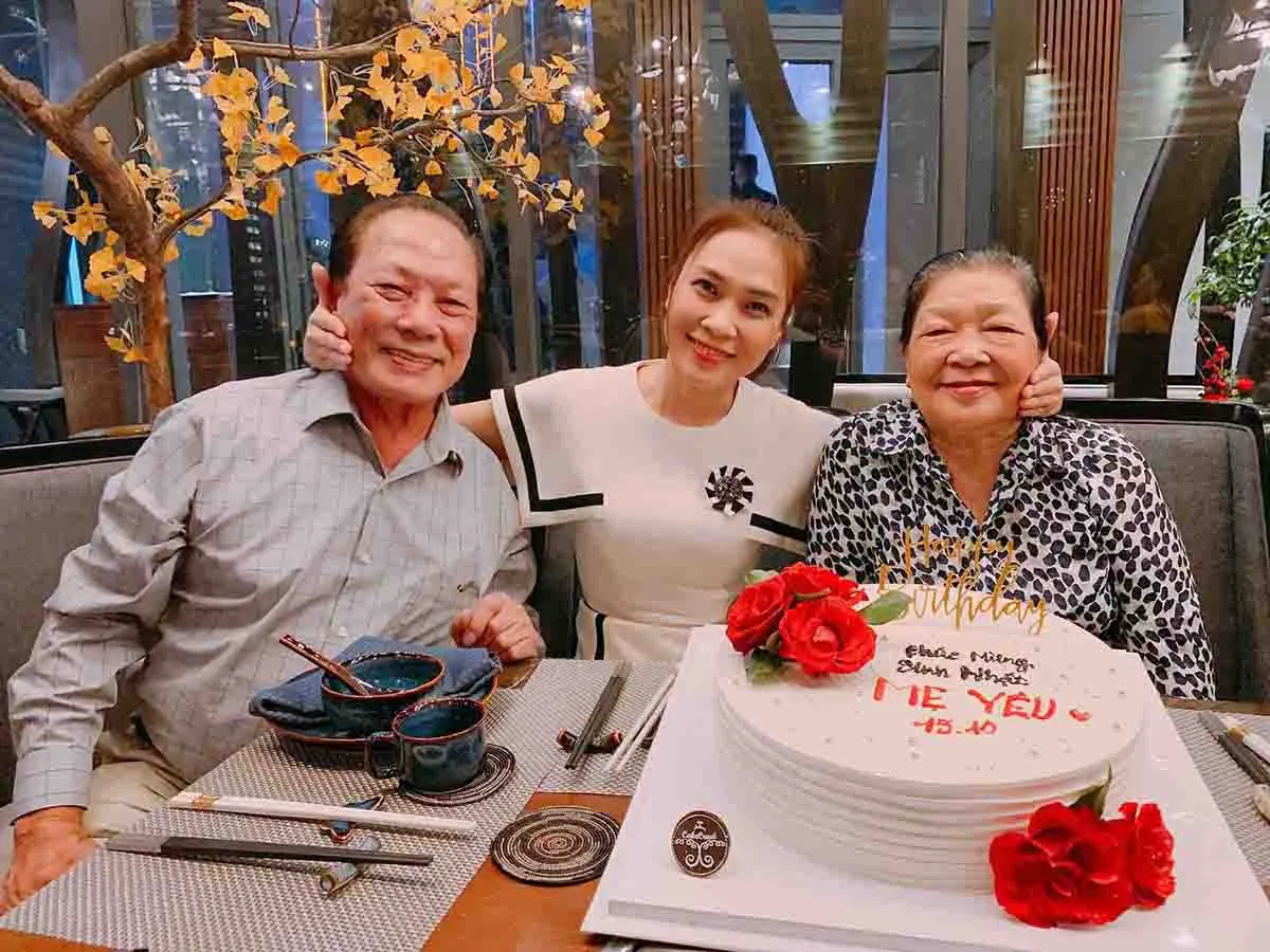 me-ruot-my-tam-hoa-khoi-dat-quang-2