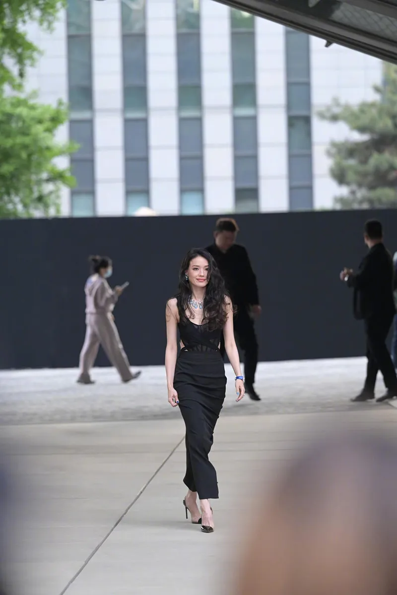 thu-ky-u-50-quyen-ru-het-nac-7