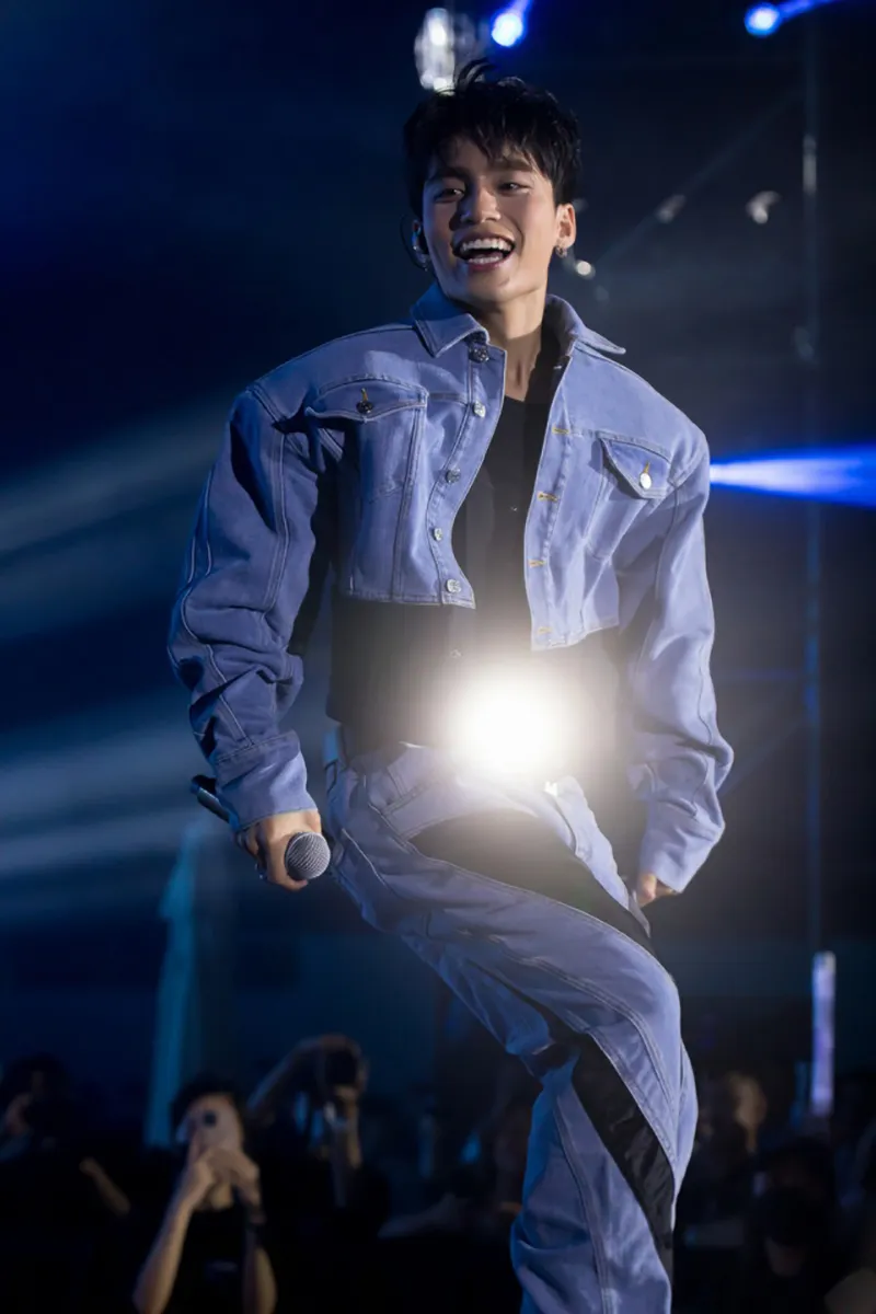 mono-dien-cuc-sung-suyt-truot-te-2