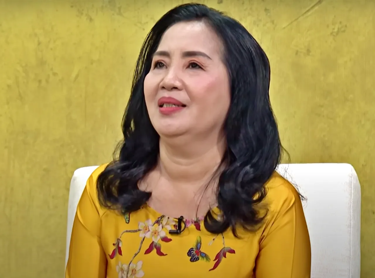 chong-ngoai-tinh-10-nam-vo-nhan-nhin-va-cai-ket-dep-2