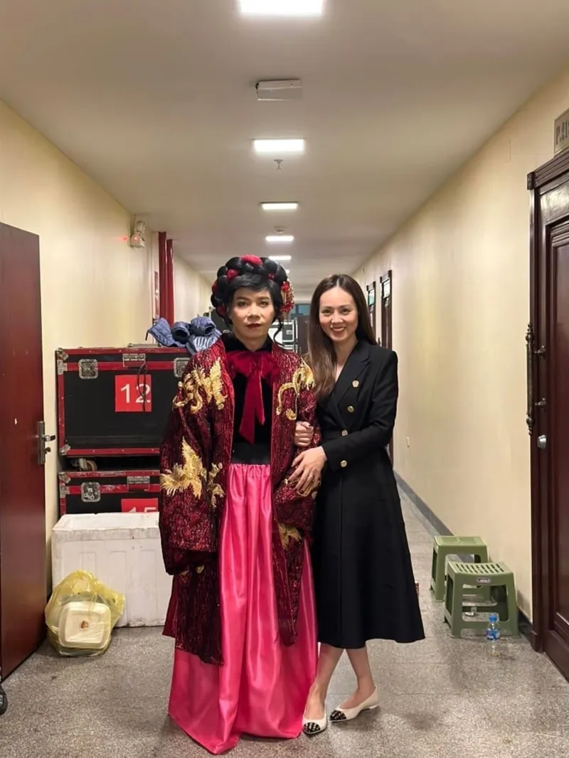 cong-ly-tung-muon-chia-tay-vo-tre-khi-do-benh-4