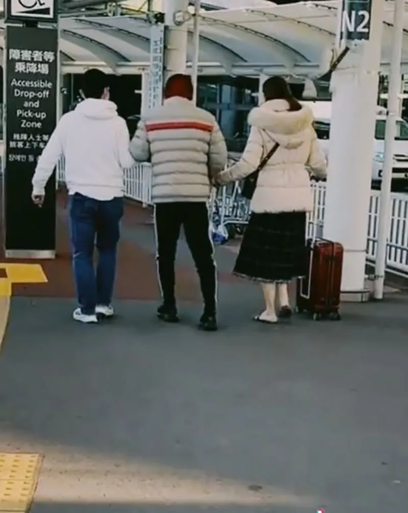 cong-ly-tung-muon-chia-tay-vo-tre-khi-do-benh-5