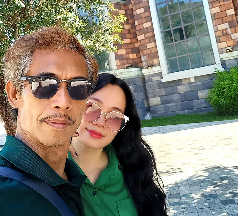 phu-don-cuoi-vo-tre-kem-25-tuoi-4