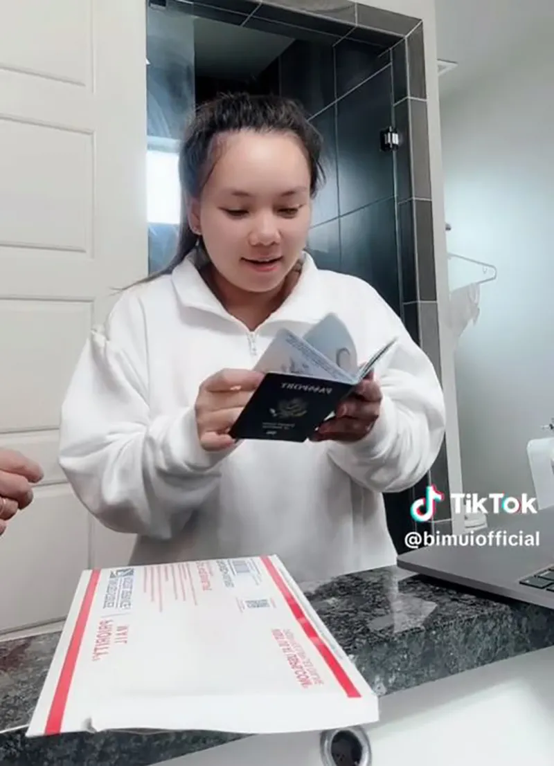 mui-xu-dua-con-gai-ve-viet-nam-tham-bi-bao-6