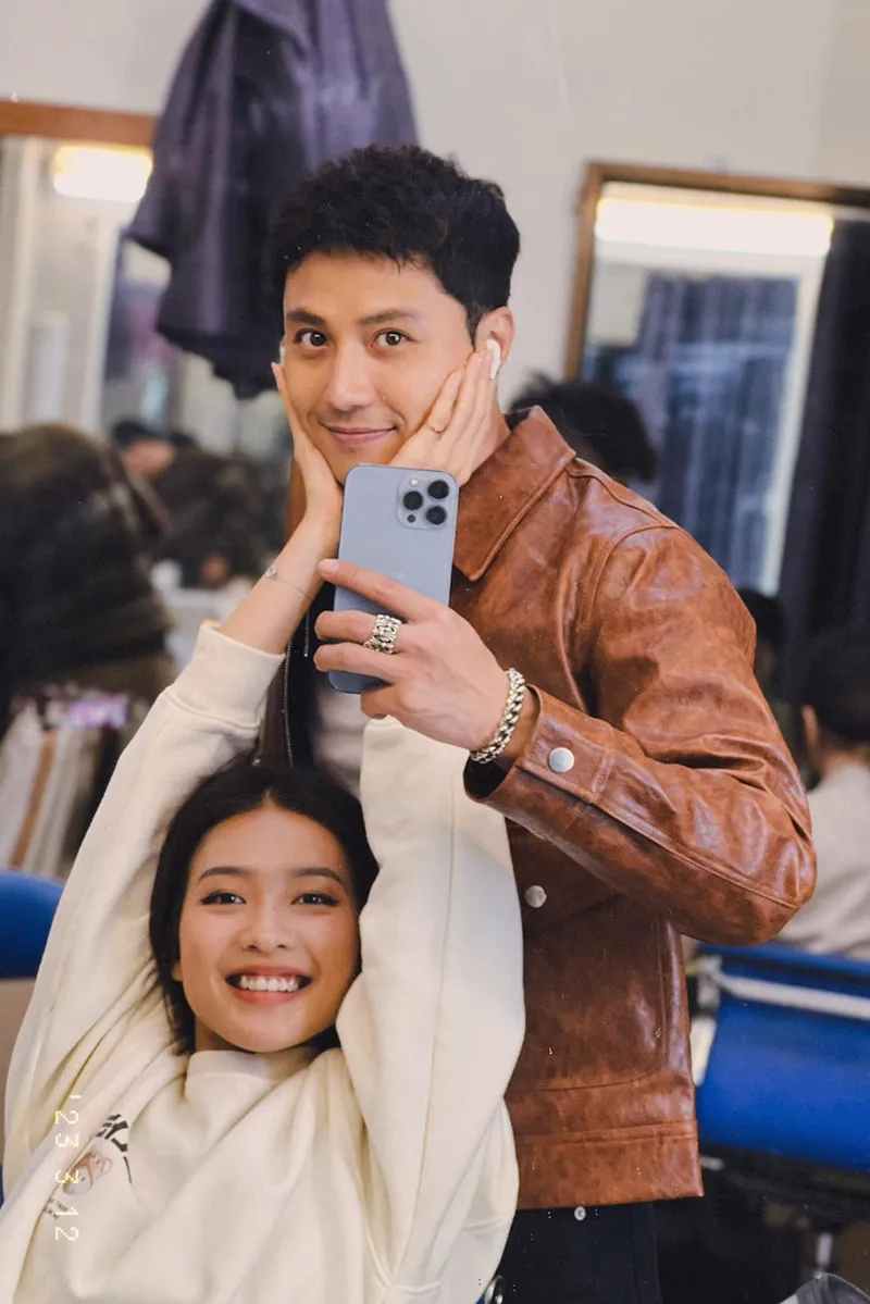 tranh-luan-ve-chi-tiet-o-re-trong-gia-dinh-minh-vui-bat-thinh-linh-3