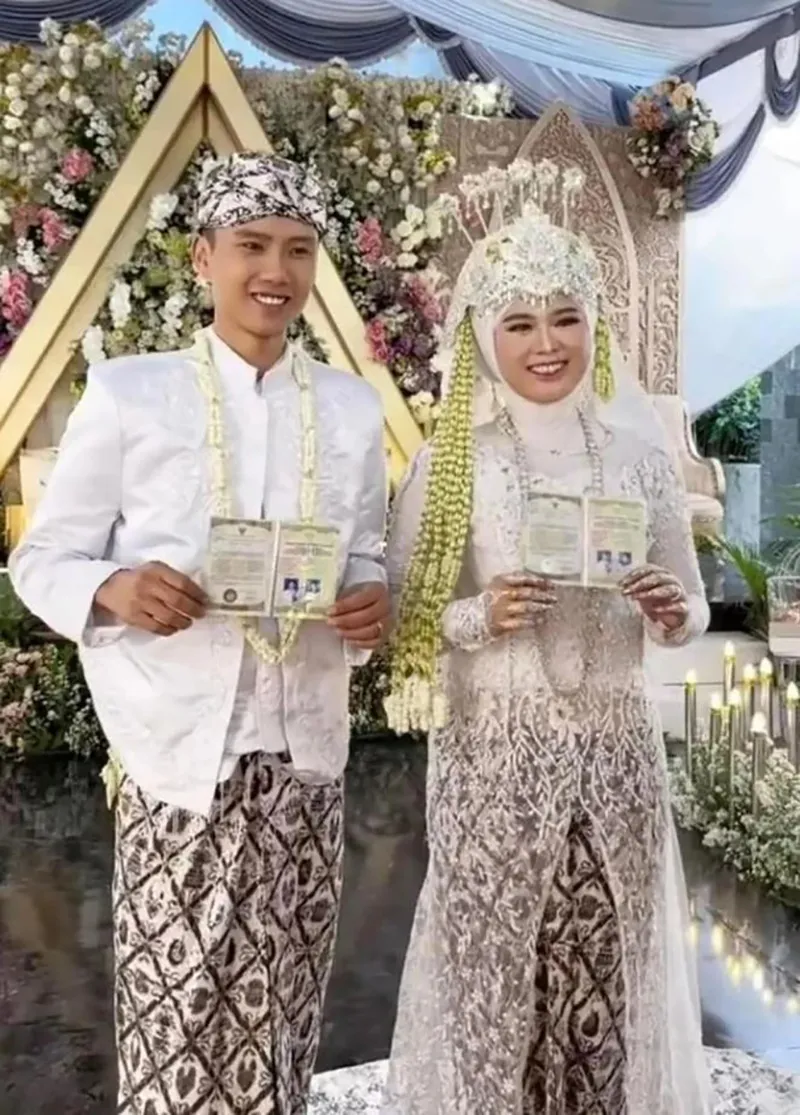 choang-truoc-dan-sieu-xe-trong-dam-cuoi-cua-dat-villa-11