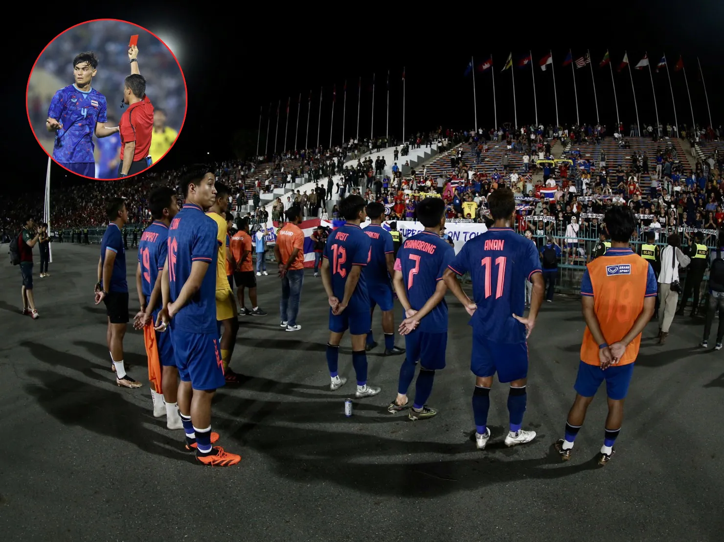 u2-indonesia-om-linh-vat-deo-hcv-ngu-sau-chien-thang-6