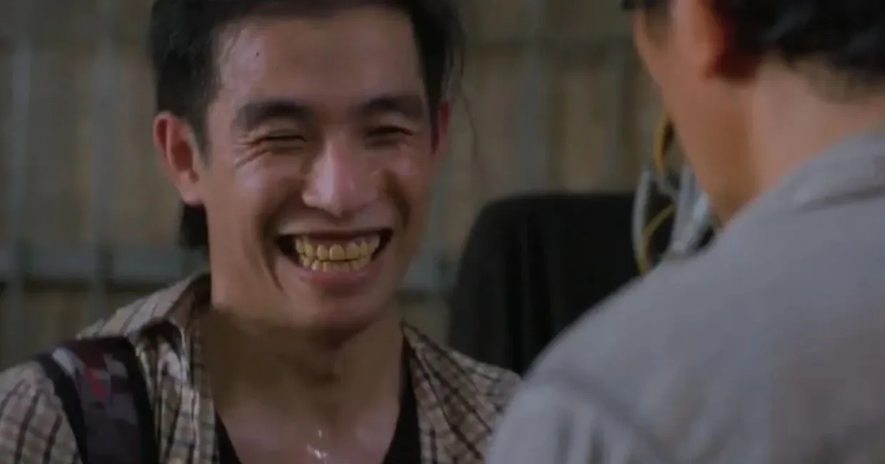 em-trai-cua-luyen-trong-cuoc-doi-van-dep-sao-bi-khan-gia-yeu-cau-cat-vai-4