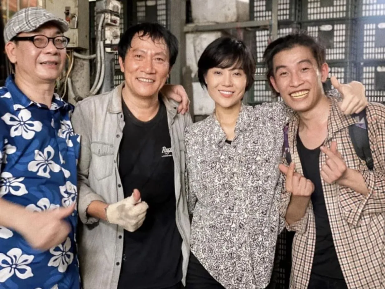 em-trai-cua-luyen-trong-cuoc-doi-van-dep-sao-bi-khan-gia-yeu-cau-cat-vai-5