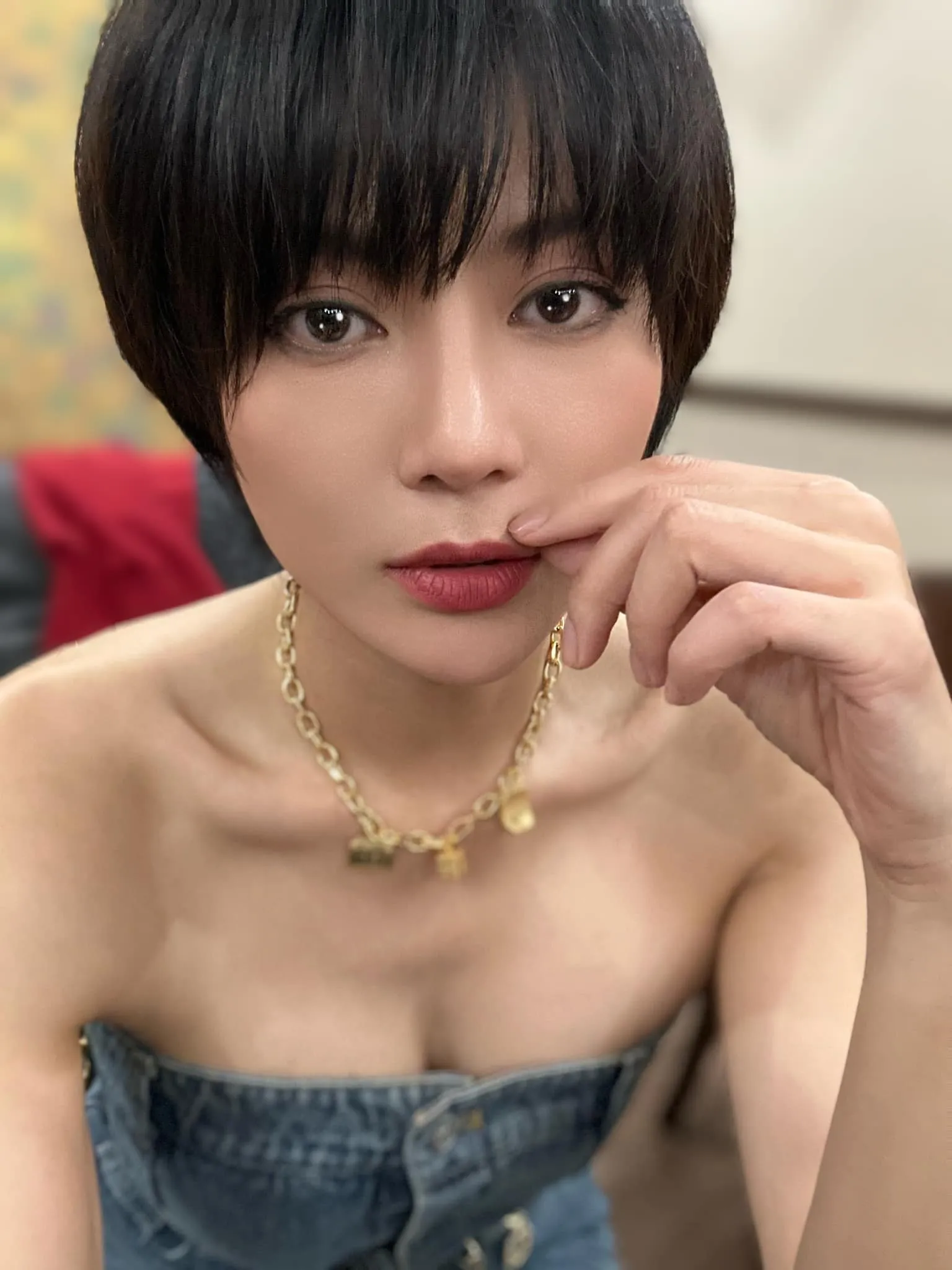 thanh-huong-ngoai-doi-xinh-dep-co-chong-la-sep-lon-4