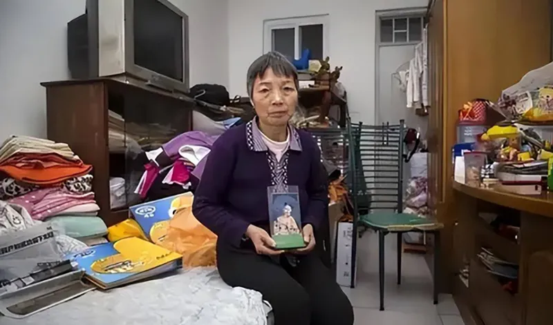 con-trai-36-tuoi-khong-cuoi-vo-nguoi-me-u60-phai-sinh-con-noi-doi-1