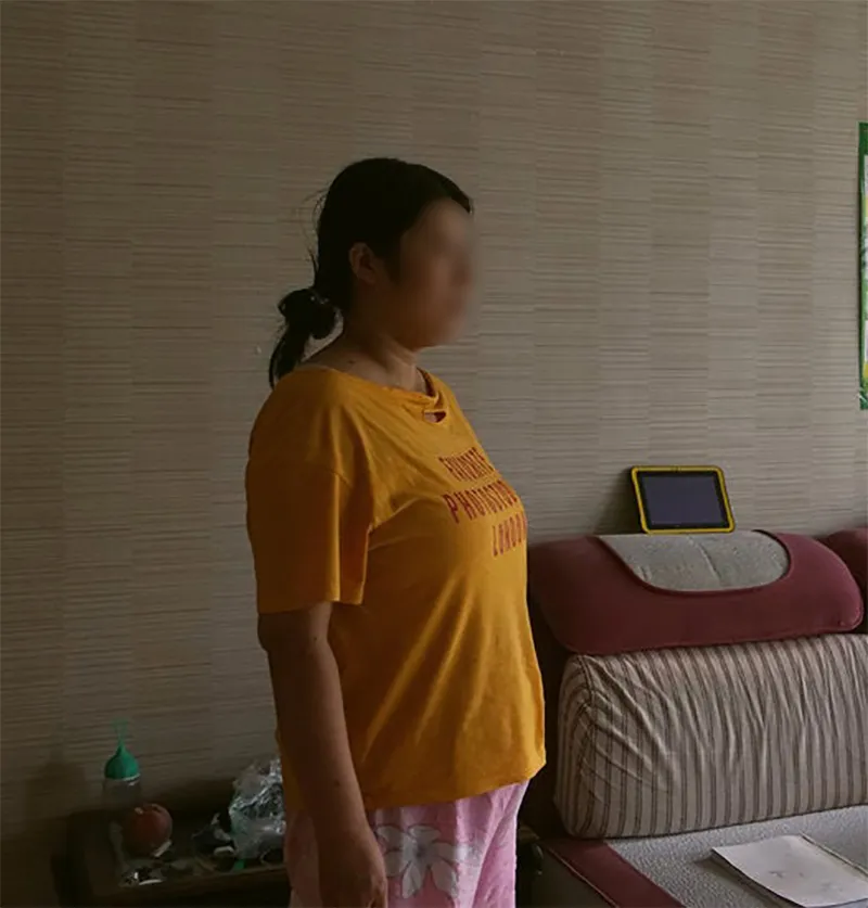 cup-dien-chong-keu-vo-ra-ban-cong-hong-mat-tiet-kiem-300k-tien-dau-vo-noi-mot-cau-chong-het-cai-5