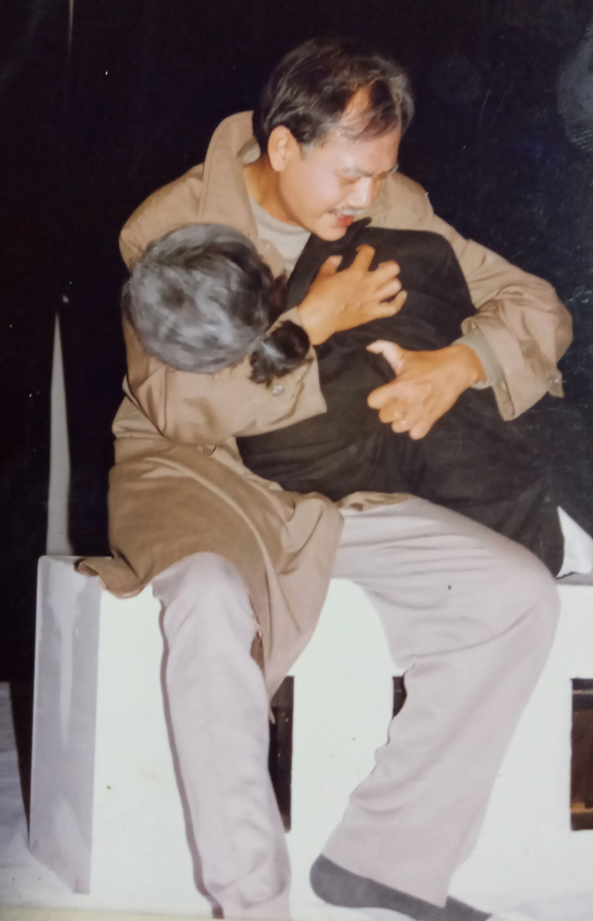 buc-anh-42-nam-truoc-cua-nsnd-viet-anh-gay-xon-xao-tran-thanh-bat-ngo-bi-goi-ten-5