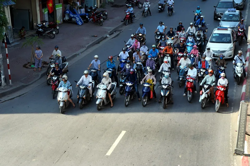 canh-bao-dung-den-do-trong-bong-ram-co-the-bi-phat-tien-bao-nhieu-1