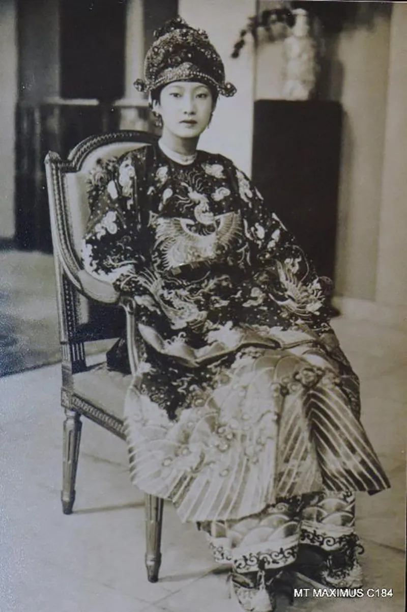 dong-ho-quy-toc-cuc-hiem-o-viet-nam-toan-con-chau-vua-chua-den-nay-van-giu-mot-quy-tac-xa-xua-1