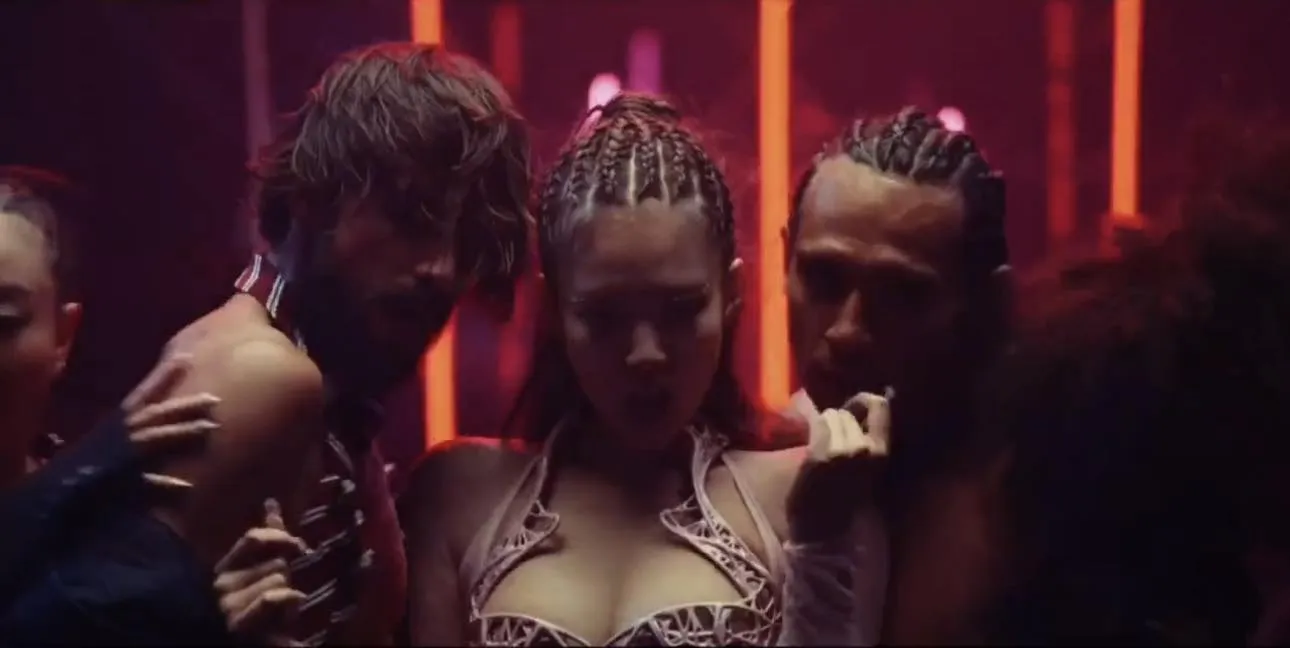 tap-3-the-idol-jennie-dot-mat-khan-gia-voi-vu-dao-nhay-cam-netizen-phan-ung-gat-2