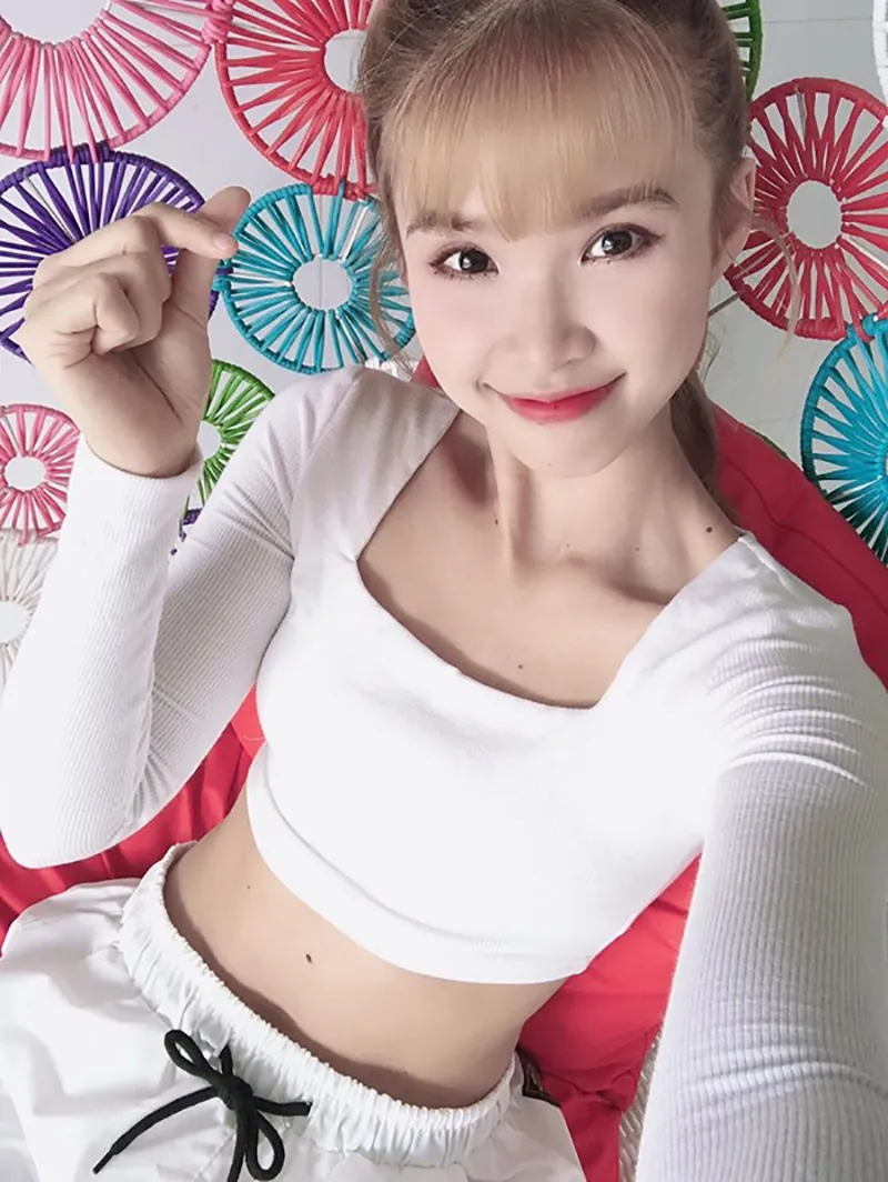 khoi-my-chinh-thuc-comeback-sau-khi-lay-chong-fan-hao-hung-nhung-biet-dia-diem-chi-danh-ngam-ngui-4