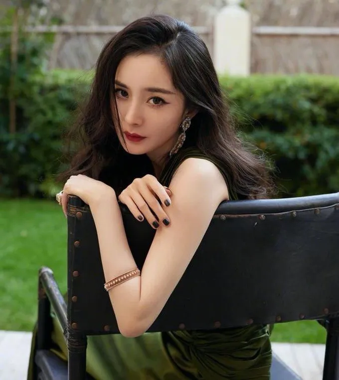 song-xa-me-tu-nho-con-gai-duong-mich-canh-bao-mac-chung-tam-ly-khi-moi-9-tuoi-5
