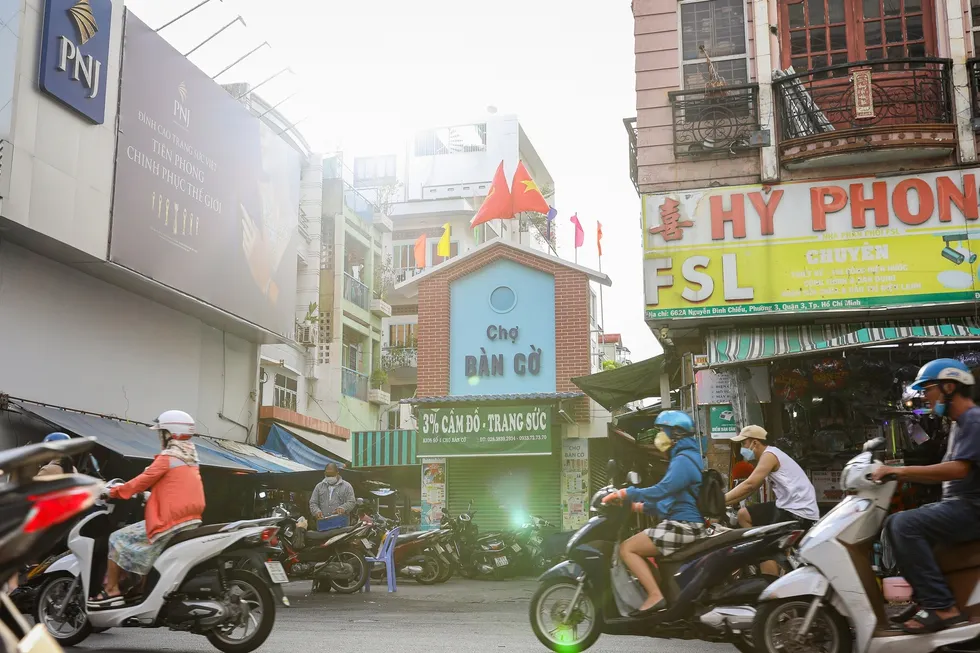 mot-noi-doc-la-co-1-0-2-o-tphcm-duoc-xay-theo-hinh-ban-co-khong-phai-de-dep-ma-vi-ly-do-it-ai-biet-2