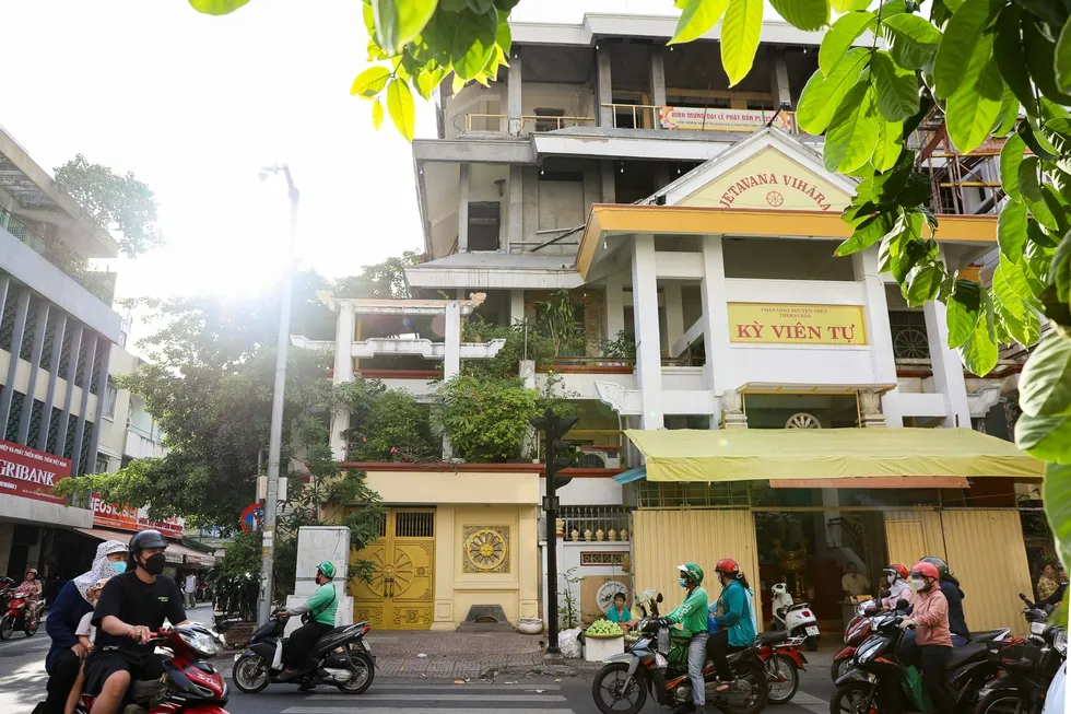 mot-noi-doc-la-co-1-0-2-o-tphcm-duoc-xay-theo-hinh-ban-co-khong-phai-de-dep-ma-vi-ly-do-it-ai-biet-3