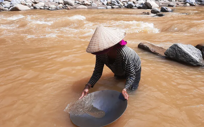 viet-nam-co-kho-bau-lon-thu-2-the-gioi-co-mot-thu-nuoc-nao-nghe-xong-cung-them-thuong-5