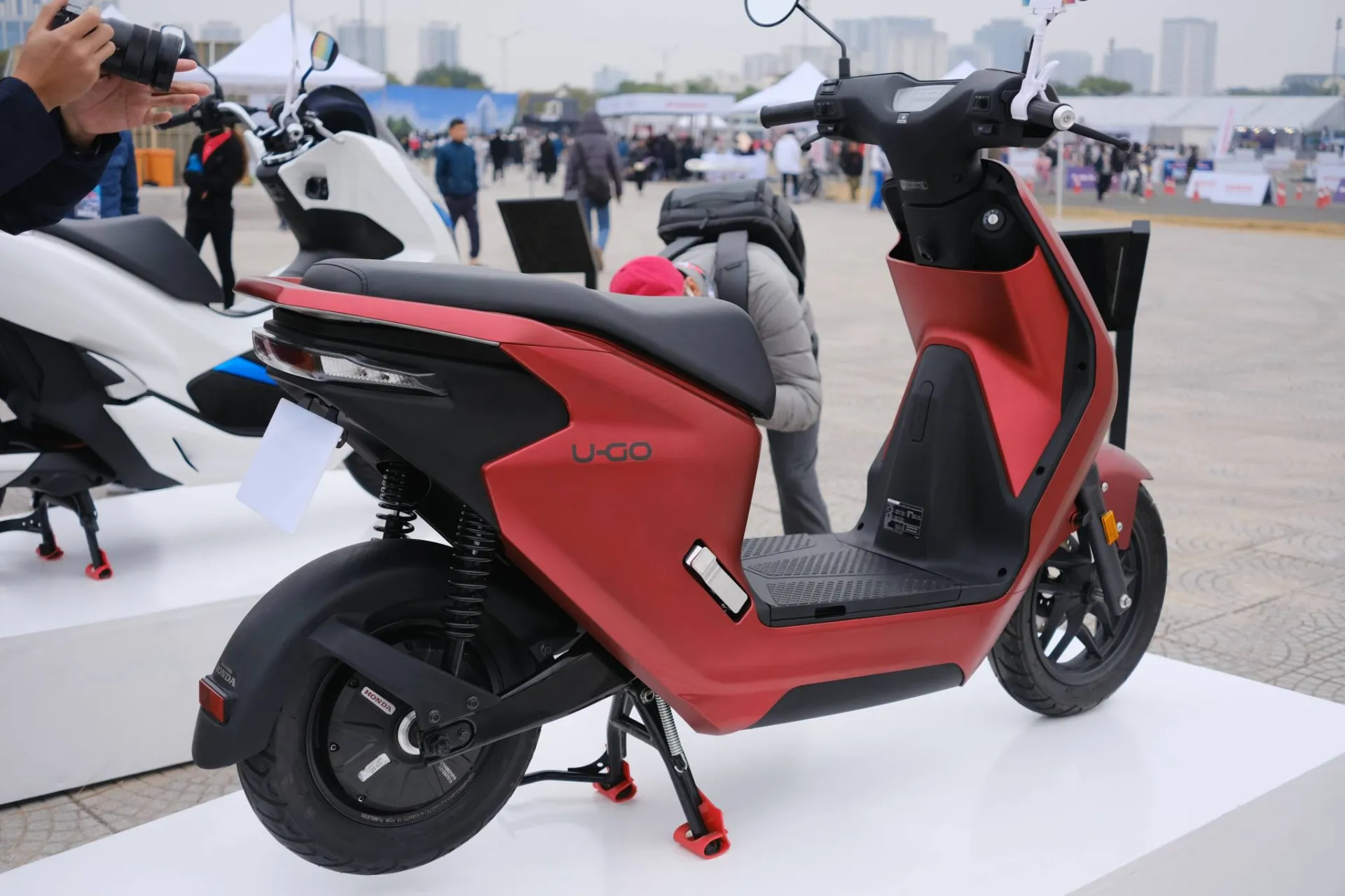 lo-dien-ke-thay-the-honda-vision-chi-25-trieu-dong-thiet-ke-an-dut-tieu-sh-5