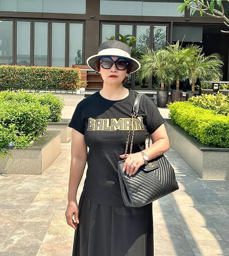 bi-an-than-the-khung-cua-me-ruot-dien-vien-giau-nhat-mien-bac-thoi-tre-tung-la-hoa-khoi-1