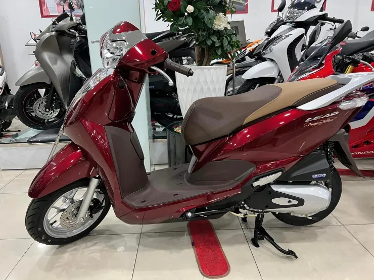 gia-xe-honda-thang-7-giam-manh-nhat-nam-honda-vision-re-nhu-cho-honda-winner-giam-kich-san-4