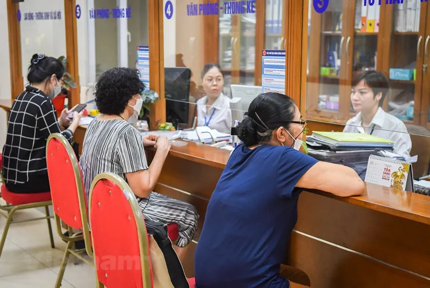 tu-ngay-10-7-khong-chi-lam-giay-khai-sinh-cho-tre-6-dich-vu-cong-khac-cung-duoc-lam-qua-mang-mat-bao-lau-4