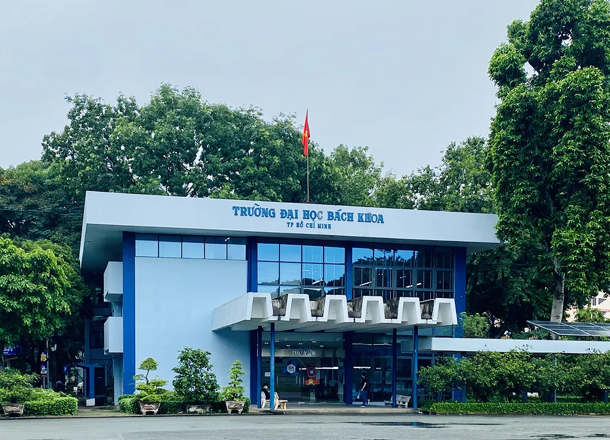3-truong-dai-hoc-co-nhieu-ty-phu-nhat-viet-nam-ong-trum-nganh-o-to-cung-hoc-truong-nay-7